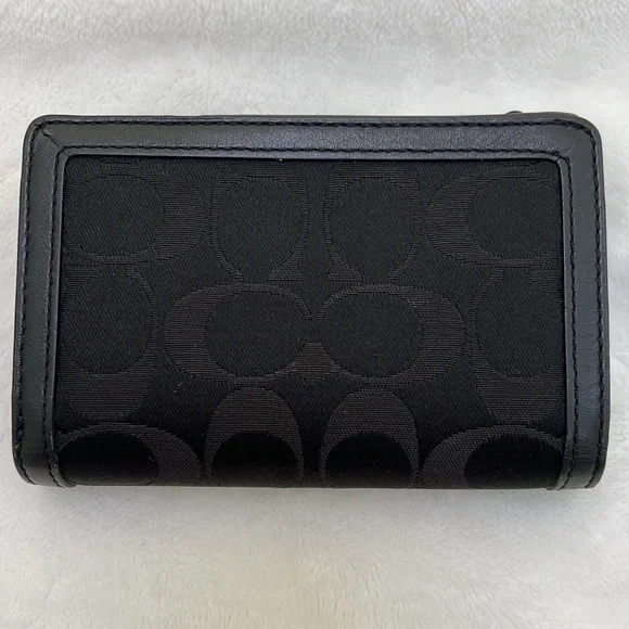 COPY - Vintage Coach Black Wallet with Silver Buckle - Picture 2 of 16